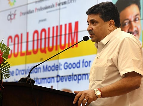 அமைச்சர் பழனிவேல் தியாகராஜன்