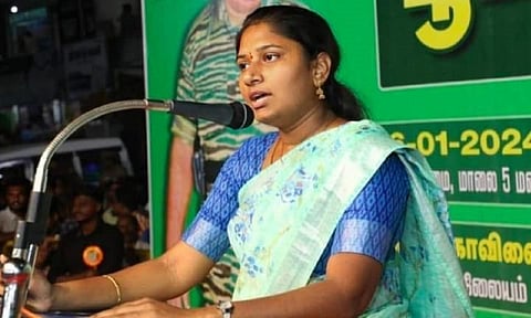எழிலரசி விசயேந்திரன்