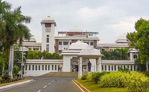 பெரியார் பல்கலை. இணையவழி கற்றல் திட்டத்தில் எம்பிஏ பாடப்பிரிவுக்கு மாணவர் சேர்க்கை