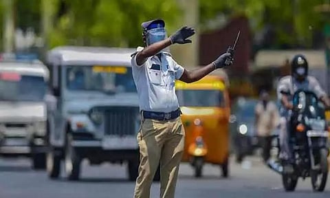 மெட்ரோ பணி காரணமாக நந்தனம் வி.என் சாலையில் போக்குவரத்து மாற்றம்
