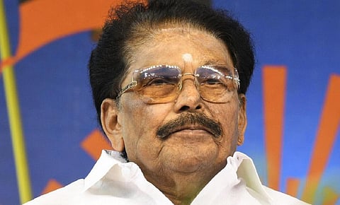 சொத்து குவிப்பு வழக்கில் சிறப்பு நீதிமன்றத்தின் தீர்ப்பு சட்டவிரோதமானது அல்ல: அமைச்சர் சாத்தூர் ராமச்சந்திரன் தரப்பில் மூத்த வழக்கறிஞர்கள் வாதம்