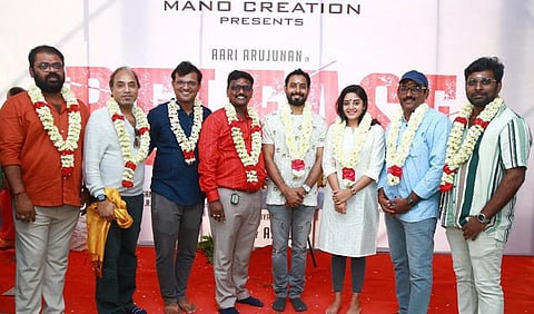 ‘ரிலீஸ்’ படத்தில் அடுக்குமாடி குடியிருப்பில் நடக்கும் கதை