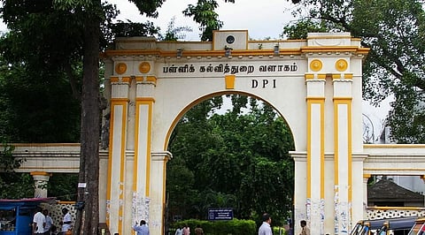 மொழிவழி சிறுபான்மை மாணவர்கள் தமிழ் தேர்வு எழுத ஓராண்டுக்கு விலக்கு: அரசாணை வெளியீடு