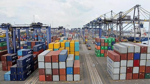 2023-24-ல் 49 மில்லியன் மெட்ரிக் டன் சரக்குகளை சென்னை துறைமுகம் கையாண்டு சாதனை