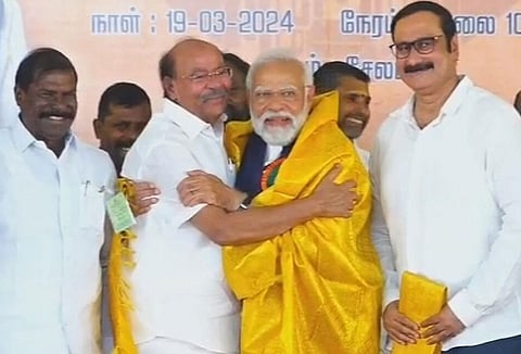 ஓபிஎஸ், டிடிவி, ராமதாஸ்... - சேலம் பாஜக பொதுக்கூட்டத்தில் கூட்டணி தலைவர்கள் பங்கேற்பு