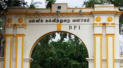 மாணவர் சேர்க்கை குறைந்த அரசு பள்ளிகள் கணக்கெடுப்பு: பள்ளிக்கல்வித் துறையின் நடவடிக்கையால் சர்ச்சை