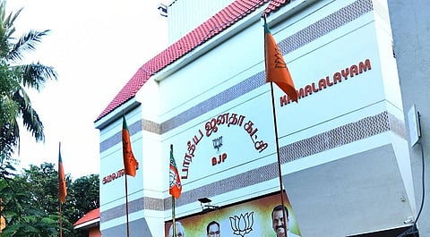 பாஜக கூட்டணியில் தினகரனுக்கு 2 சீட்; ஏ.சி.எஸ், ஜான் பாண்டியன், தேவநாதன், ஐஜேகேவுக்கு தலா 1