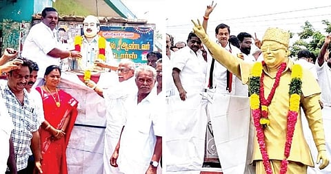 திமுக வேட்பாளராக தங்கதமிழ்ச்செல்வன் அறிவிக்கப்பட்டதால் ஆண்டிபட்டியில் அண்ணா சிலைக்கு மாலை அணிவித்து மகிழ்ச்சியை வெளிப்படுத்திய நிர்வாகிகள். ( அடுத்தப்படம்) அதிமுக வேட்பாளர்  வி.டி.நாராயணசாமி ஆண்டிபட்டியில் உள்ள எம்ஜிஆர் சிலைக்கு மாலை அணிவித்தார். உடன் கட்சி நிர்வாகிகள்.