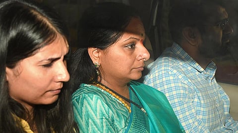 ஜாமீனுக்கு கீழமை நீதிமன்றம் செல்லுங்கள்: கவிதாவுக்கு உச்ச நீதிமன்றம் அறிவுறுத்தல்