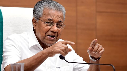 ஆளுநரால் நிறுத்தி வைக்கப்பட்டுள்ள 7 மசோதாக்கள்: உச்ச நீதிமன்றம் தலையிட கேரள மாநில அரசு மனு