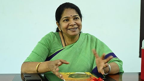 கனிமொழி