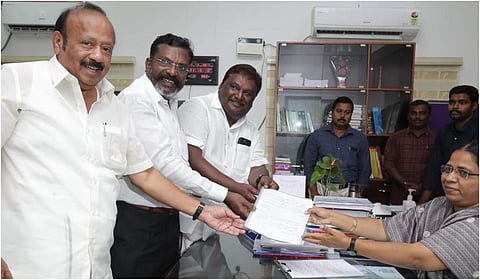 வேட்புமனு தாக்கல் செய்த திருமாவளவன்