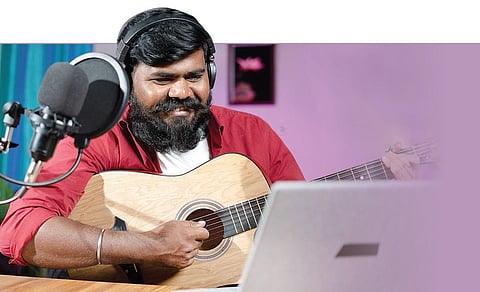 இது புதுசு: சமூக ஊடகப் பிரபலங்கள்தாம் சிறப்பு விருந்தினர்களா?