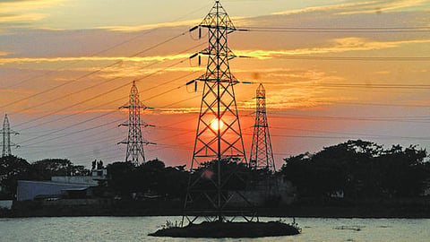 கோடை வெயில் தாக்கம்: தமிழகத்தில் மின் நுகர்வு உச்சம்