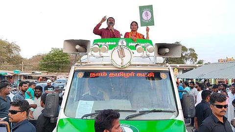 “இலங்கையில் தமிழர்களை கொன்றது காங்கிரஸ், உடனிருந்தது திமுக” - சீமான் காட்டம் @ கிருஷ்ணகிரி
