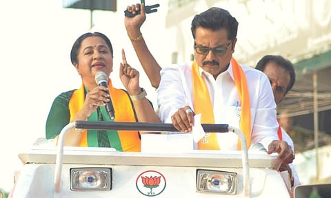 ‘ஊழல் இல்லா ஆட்சி தந்த மோடி’ - தெலுங்கில் பேசி வாக்கு சேகரித்த நடிகை ராதிகா