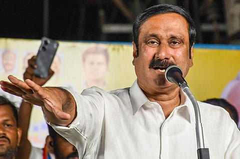 சேலத்தில் பாமக தலைவர் அன்புமணி ராமதாஸ் பிரச்சாரம் மேற்கொண்டார் | படம்: எஸ்.குரு பிரசாத் 