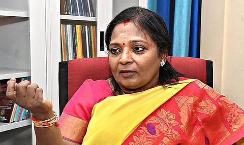 இணையதள மீட்டிங்கில் ஆபாச படங்கள் வெளியிட்ட விவகாரம்: காவல் ஆணையர் அலுவலகத்தில் தமிழிசை சவுந்தரராஜன் புகார்