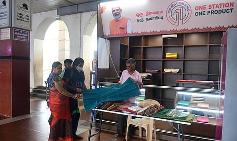 ‘ஒரு நிலையம் ஒரு தயாரிப்பு’ திட்டத்தில் அரங்குகள் அமைக்க 483 ரயில் நிலையங்கள் அடையாளம்