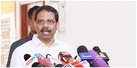 சென்னையில் தமிழக தலைமை தேர்தல் அதிகாரி சத்யபிரத சாஹு செய்தியாளர்களைச் சந்தித்தார்.