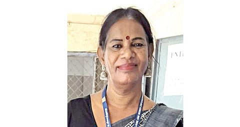 திருநங்கை ராதா