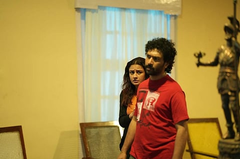 சோனியா அகர்வால் நடிக்கும் ‘பிஹைண்ட்’