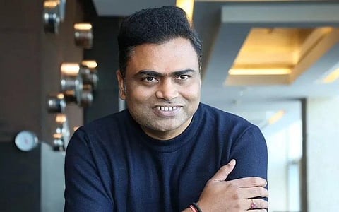 இந்திக்குச் செல்கிறார் ‘வாரிசு’ இயக்குநர் வம்சி