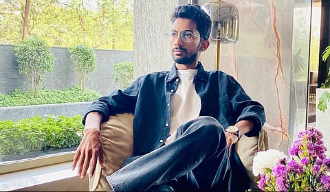 வாராணசி தொகுதியில் பிரதமர் மோடியை எதிர்க்கும் முன்னாள் ‘சீடர்’ ஷ்யாம் ரங்கீலா