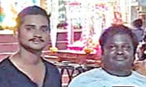 மனோஜ் குமார், விசூஸ்.