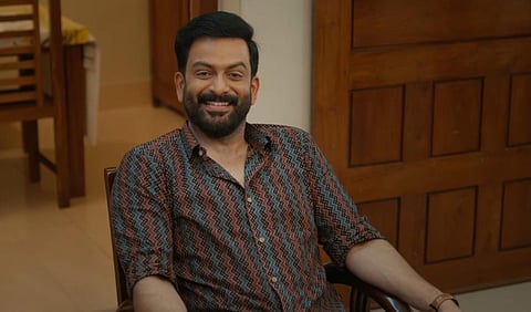 கலகலப்பும் கொண்டாட்டமும் - பிருத்விராஜின் ‘குருவாயூர் அம்பலநடையில்’ ட்ரெய்லர் எப்படி? 