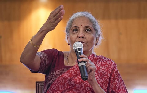 ‘உறங்கும் பார்ட்னரால்’ பதில் சொல்ல முடியாது: நிர்மலா சீதாராமன் பதிலால் சர்ச்சை