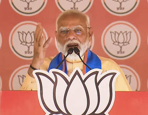 எமர்ஜென்சி காலத்தில் அரசியல் சாசனத்தின் கழுத்தை காங்கிரஸ் நெரித்தது: பிரதமர் மோடி