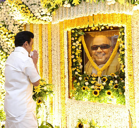 கருணாநிதியின் 101-வது பிறந்தநாள்: முதல்வர் ஸ்டாலின், தலைவர்கள் மரியாதை