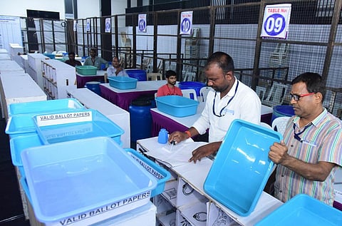‘‘தொங்கு நாடாளுமன்றம் உருவானால்...” - குடியரசுத் தலைவர், தலைமை நீதிபதிக்கு ஐகோர்ட் முன்னாள் நீதிபதிகள் கடிதம்