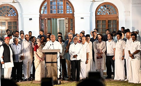 “பாஜகவின் பாசிச ஆட்சிக்கு எதிராக...” - இண்டியா கூட்டணி ஆலோசனைக் கூட்டத்துக்குப் பின் கார்கே விவரிப்பு