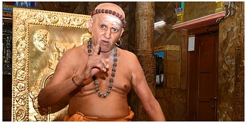 மதுரையில் செய்தியாளர்களைச் சந்தித்த  ஆதீனம் ஶ்ரீ ஞானசம்பந்த தேசிக பரமாச்சாரியர்