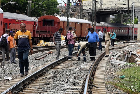 ரயில்வே பணிகள் காரணமாக சென்னையில் மின்சார, விரைவு ரயில் சேவையில் மாற்றம்
