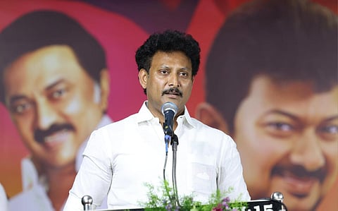 “கல்லூரி மாணவர்கள் ஏன் திமுகவுக்கு வாக்களிக்க வேண்டும்?” - அமைச்சர் அன்பில் மகேஸ் பேச்சு