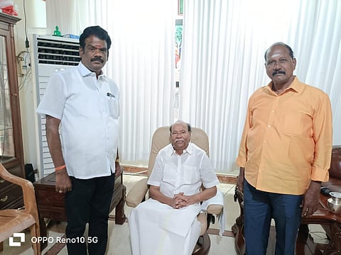 ராமதாஸுடன் பாமக வேட்பாளர் சி.அன்புமணி