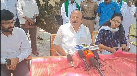 “இடைத்தேர்தலை அதிமுக புறக்கணித்திருப்பதே எங்களுக்கு முதல் வெற்றி” - அமைச்சர் எம்.ஆர்.கே பன்னீர்செல்வம்