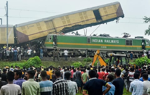 மேற்கு வங்க ரயில் விபத்து