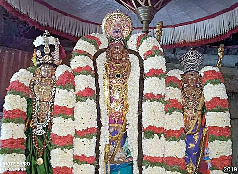 இன்னல்களை களைந்திடும் மதுராந்தகம் ஏரி காத்த ராமர்