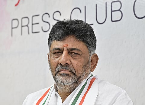 குமாரசாமி ராஜினாமா செய்ததால் சென்னப்பட்ணாவை குறி வைக்கும் டி.கே.சிவகுமார்!