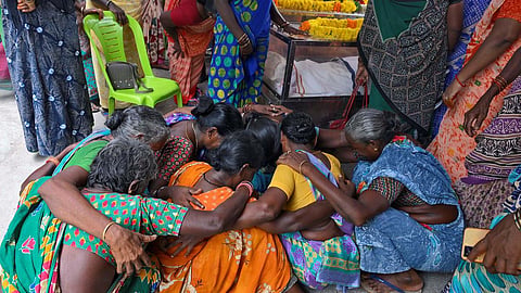 கள்ளச் சாராயம் | தமிழக தலைமைச் செயலர், டிஜிபியிடம் அறிக்கை கோரியது தேசிய மனித உரிமை ஆணையம்
