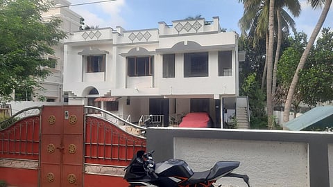 தஞ்சாவூர் குழந்தை அம்மாள் நகரில் என்ஐஏ அதிகாரிகள் சோதனை நடத்திய அகமது என்பவரின் வீடு.
