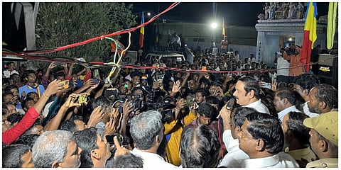 காணை அருகே  சாணிமேடு கிராமத்தில் பாமக  தலைவர் அன்புமணி ராமதாஸ் பிரச்சாரம் மேற்கொண்டார்.