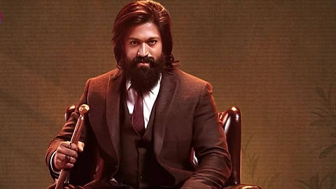 ‘டாக்ஸிக்’ படத்துக்காக பெங்களூருவில் 1970 காலகட்ட செட்!