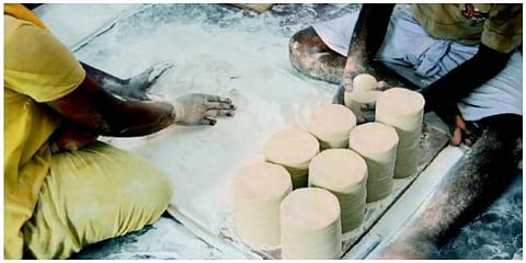 உளுந்தம் பருப்பு விலை உயர்வால் முடங்கும் அப்பளம் தொழில்: தமிழகத்தில் 3 லட்சம் தொழிலாளர்கள் பாதிப்பு? 