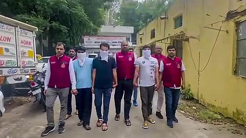 சட்டவிரோத உடல் உறுப்பு மாற்று அறுவை சிகிச்சை: டெல்லியில் பெண் மருத்துவர் உட்பட 7 பேர் கைது