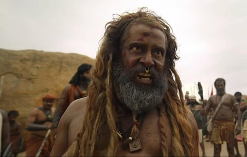 விக்ரம், விஷுவல்ஸ் மிரட்டல்: பா.ரஞ்சித்தின் ‘தங்கலான்’ ட்ரெய்லர் எப்படி?